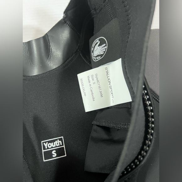 Body Glove PRO 3 Wetsuit YOUTH Unisex Small Black/Blue 70/80 lbs Beach Lake Fun - Picture 8 of 9